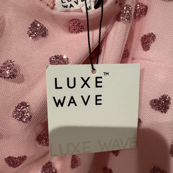 Luxe pink heart bodycon dress - Picture 6 of 7